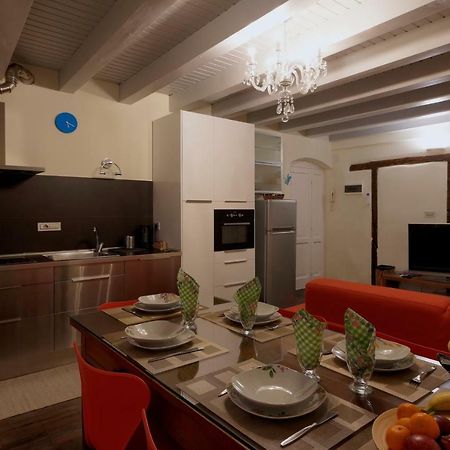 Appartamento HOUSE 41, nuovo in borgo storico Bergamo Esterno foto